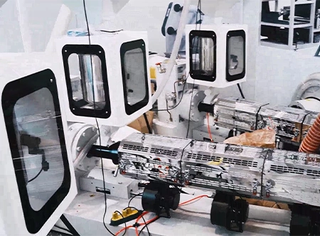 Three Independent Extruders