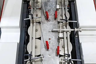 Integrated Four Sided Bottom Folding and Forming Mechanism
