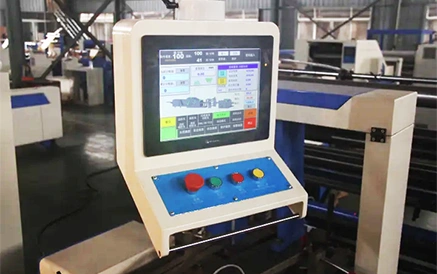 Multilingual touchscreen HMI